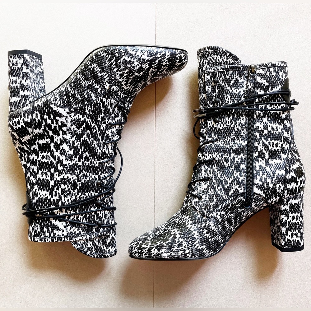 Longchamp B+W Lace-up Boots